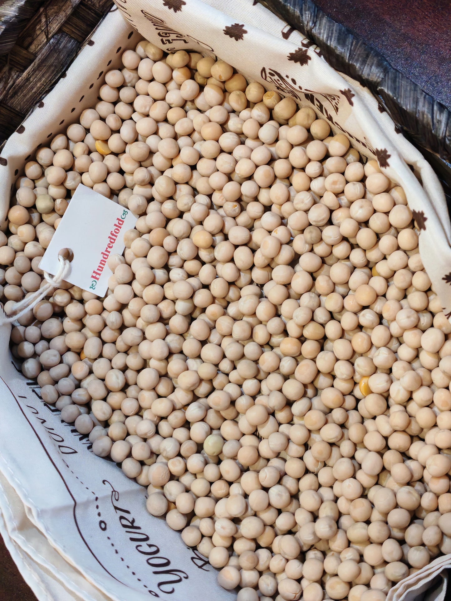 Organic Whole Yellow Pea 2KG (4.4lbs) - Product of Canada Food Grade Great for Soups, Stews and Pea Sprouts, Vegetarian & Vegan, Buy Local, Support Canadian Farmers